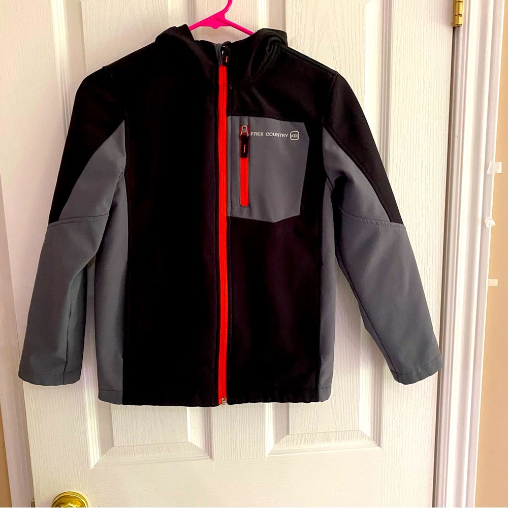 Free country jacket lined size medium (7/8) lined Preowned. Washable